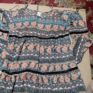 Nwot boutique open shoulder dress top.